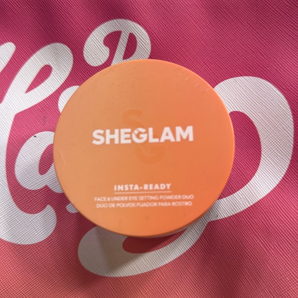 Sheglam Insta ready face and under eye setting powder duo

Shade translucent